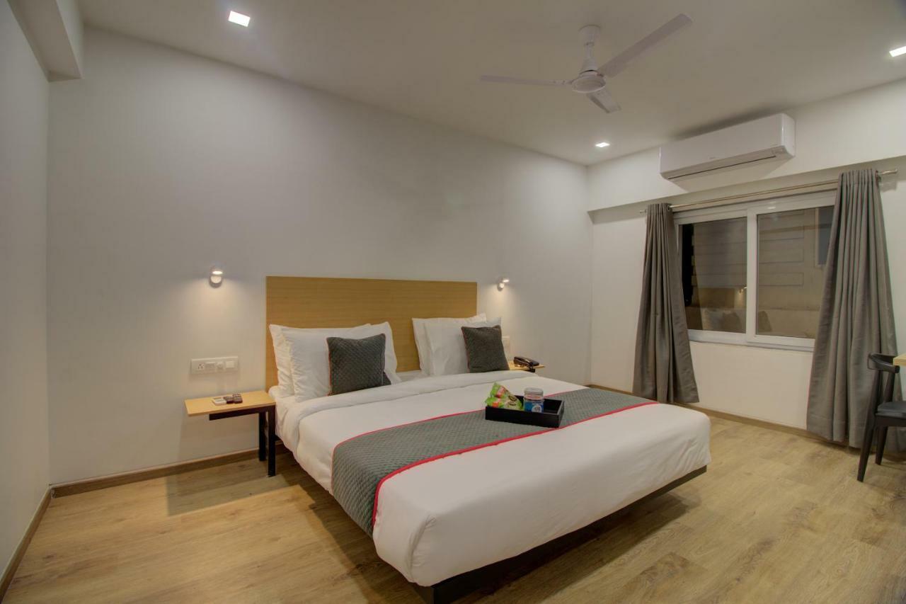 Townhouse Oak Kopar Khairane Navi Mumbai Formerly Ivy Hotel Kültér fotó