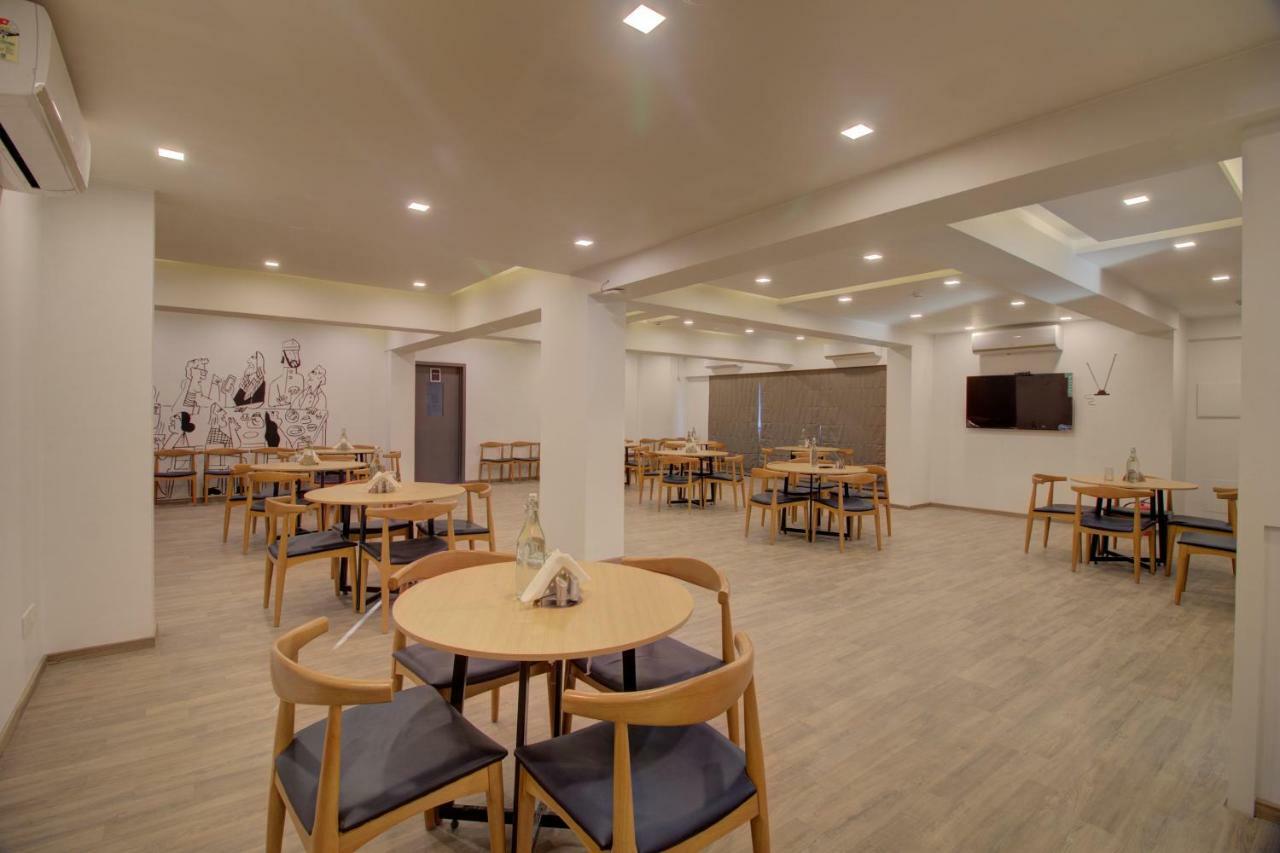 Townhouse Oak Kopar Khairane Navi Mumbai Formerly Ivy Hotel Kültér fotó